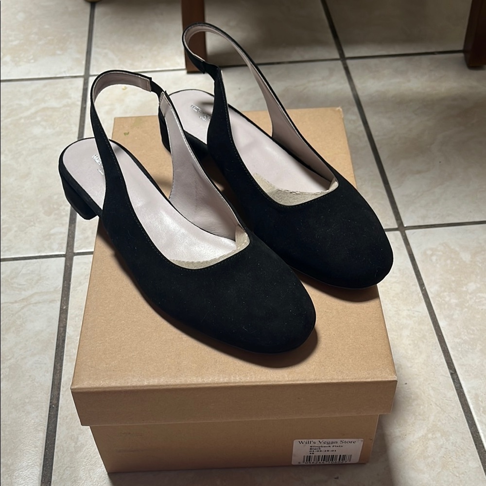 Black Faux Suede Slingback Flats by Will’s Vegan Store Made in Italy Size 39